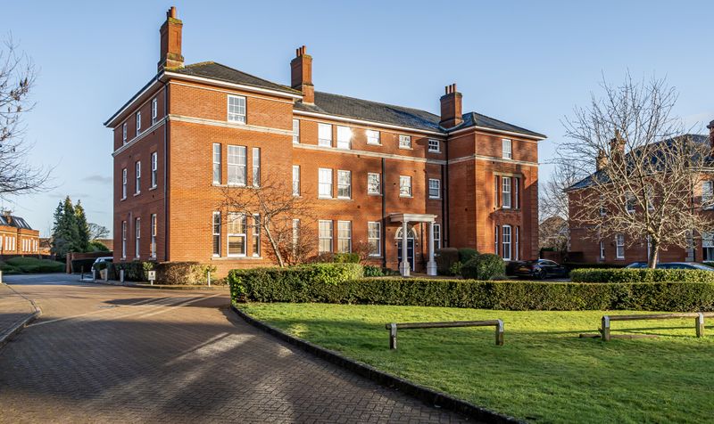 Queen Alexandras Way, Canterbury House Queen Alexandras Way, KT19