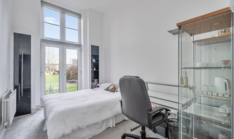 Queen Alexandras Way, Canterbury House Queen Alexandras Way, KT19