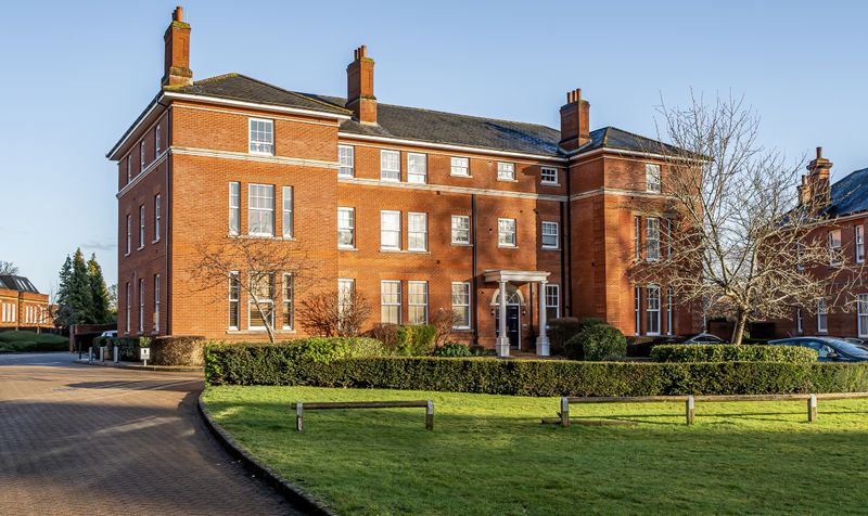 Queen Alexandras Way, Canterbury House Queen Alexandras Way, KT19