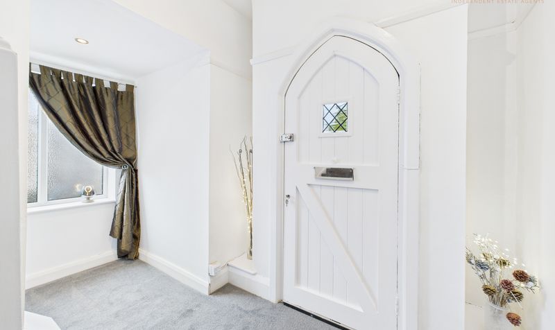 Caughall Road, Upton, CH2