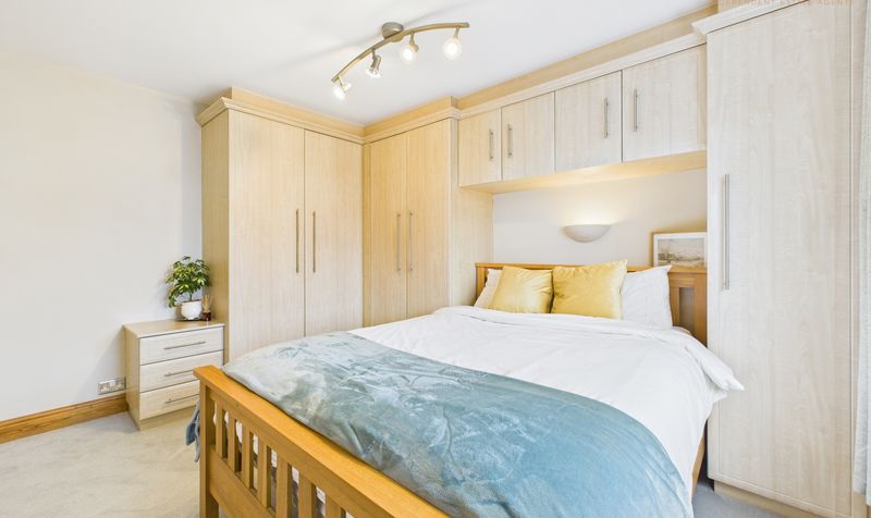 Caughall Road, Upton, CH2