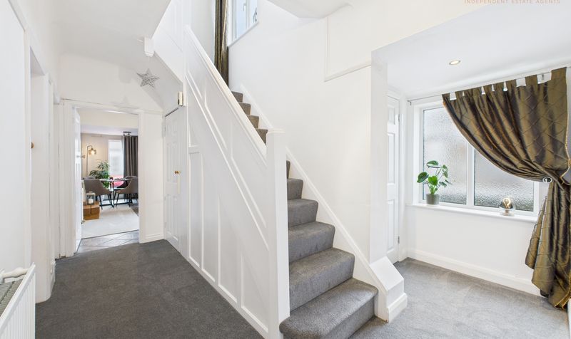 Caughall Road, Upton, CH2