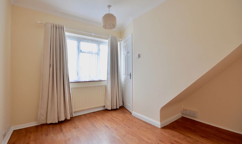 Petters Road, Ashtead, KT21