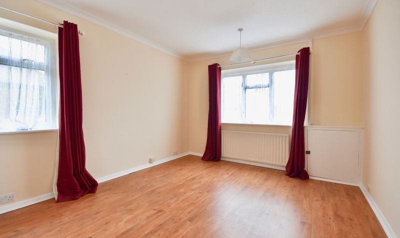Petters Road, Ashtead, KT21