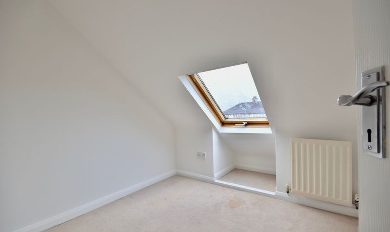 Petters Road, Ashtead, KT21