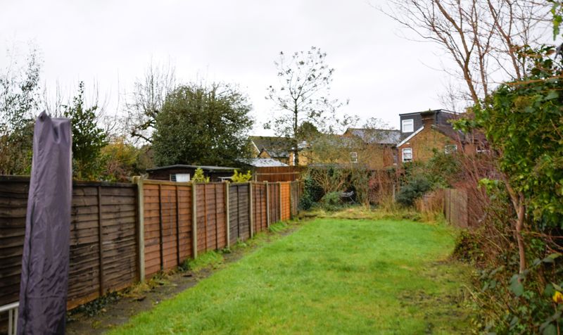 Miles Road, Epsom, KT19