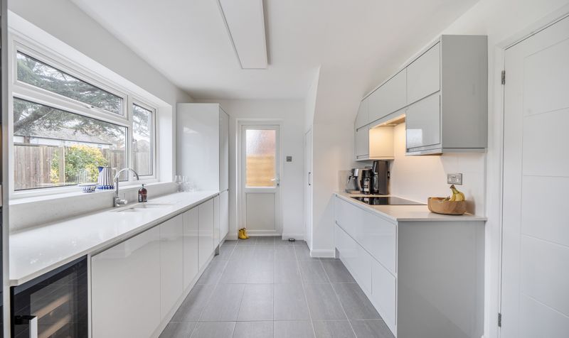 Lindsay Close, Epsom, KT19