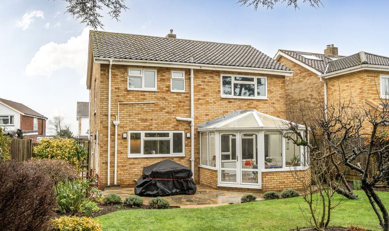 Lindsay Close, Epsom, KT19