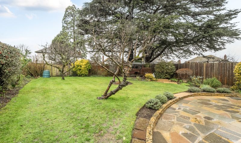 Lindsay Close, Epsom, KT19