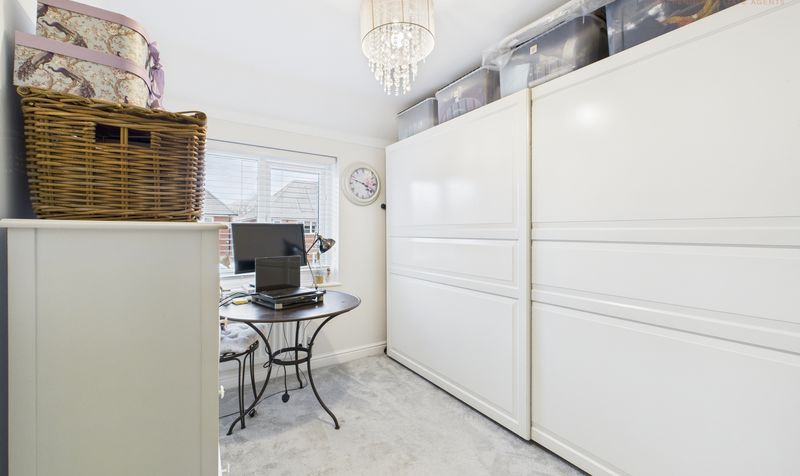 Mercia Grove, Saighton, CH3