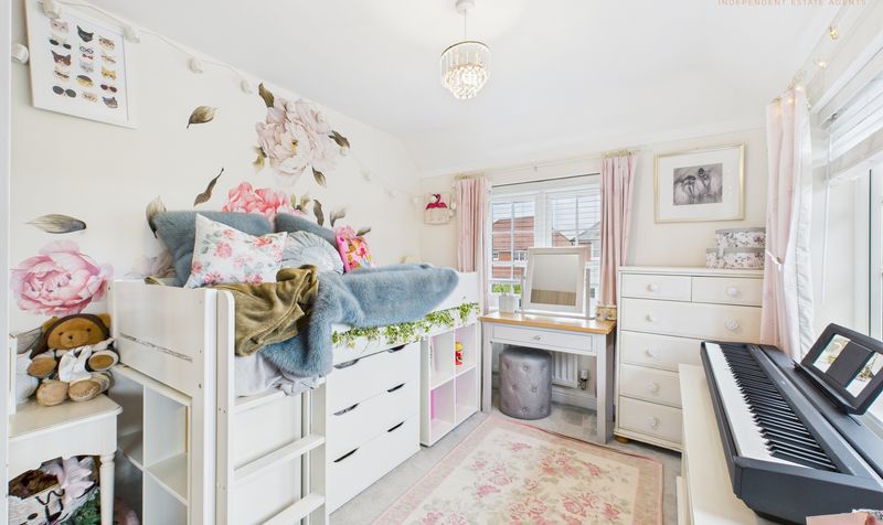 Mercia Grove, Saighton, CH3