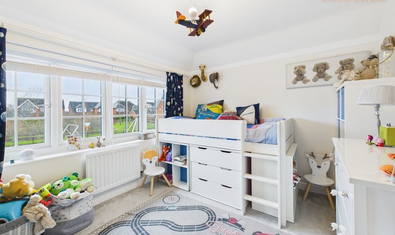 Mercia Grove, Saighton, CH3
