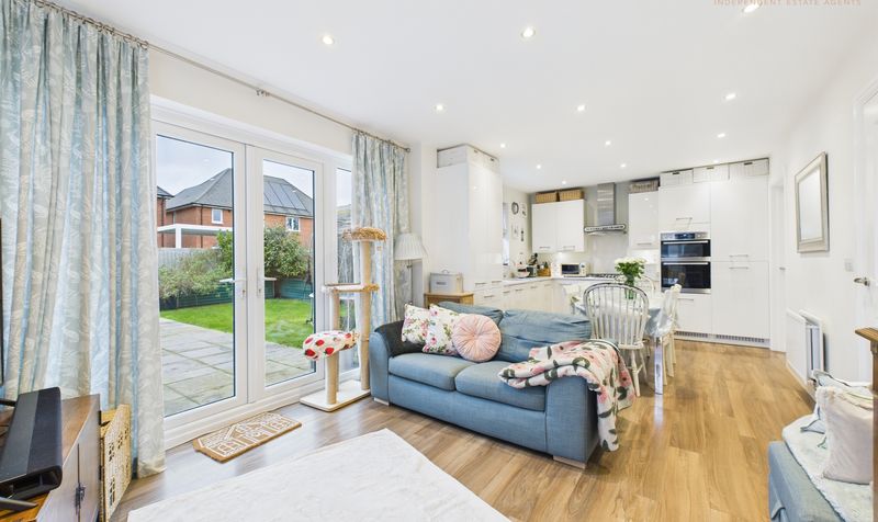 Mercia Grove, Saighton, CH3