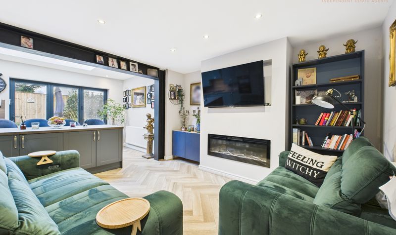 Toll Bar Road, Christleton, CH3