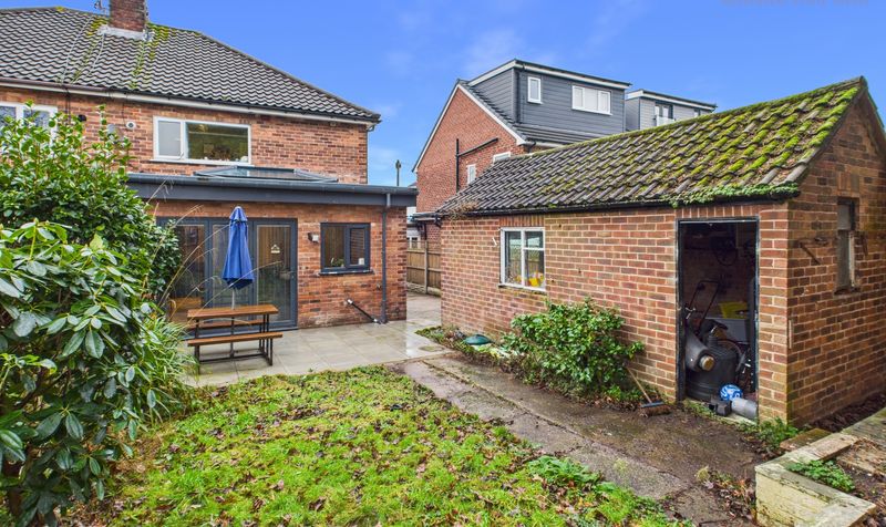Toll Bar Road, Christleton, CH3