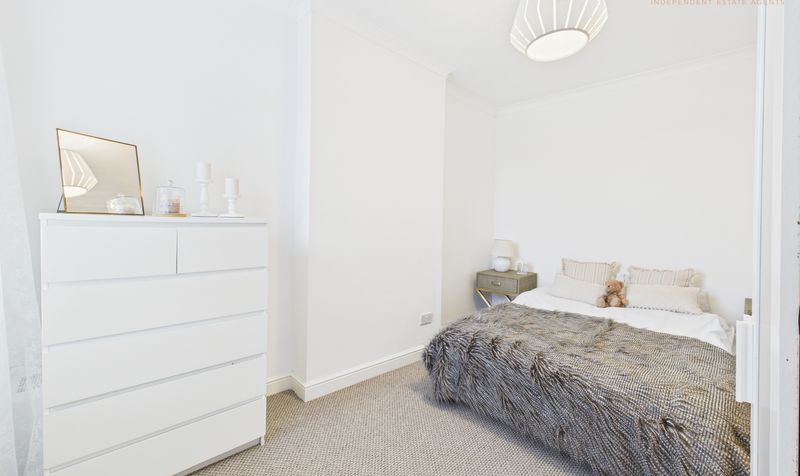 Filkins Lane, Boughton, CH3