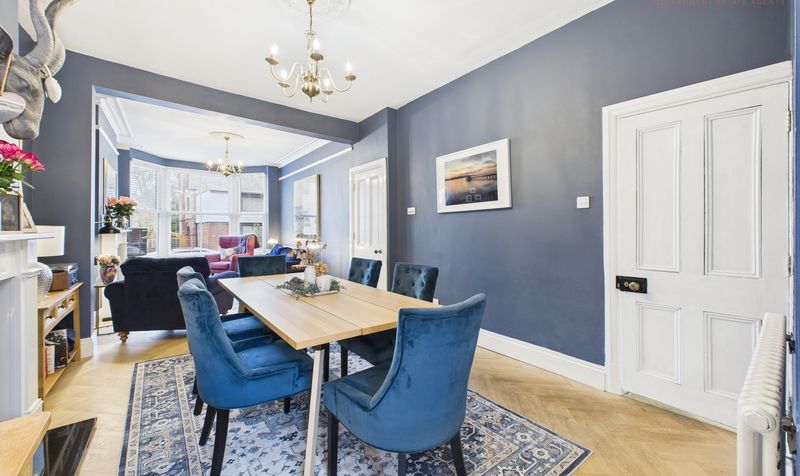 Filkins Lane, Boughton, CH3
