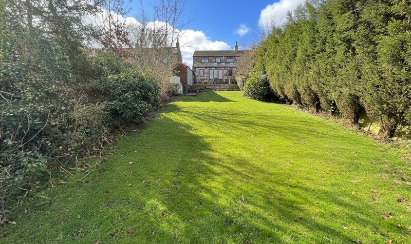 New Road, Huddersfield, HD5