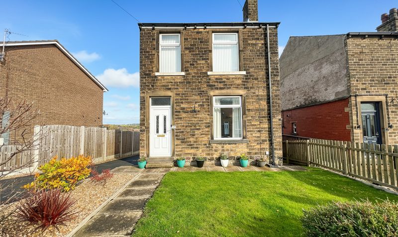 Longfield Avenue, Huddersfield, HD5