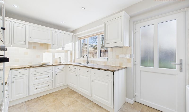 Alyn Road, Mickle Trafford, CH2