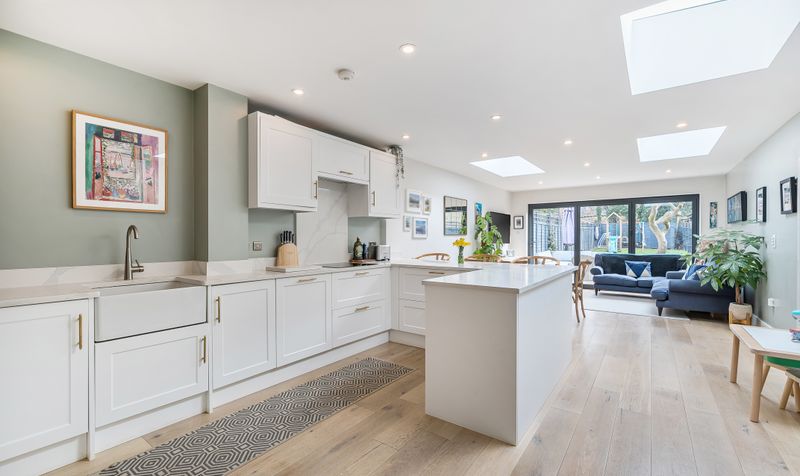 Miles Road, Epsom, KT19