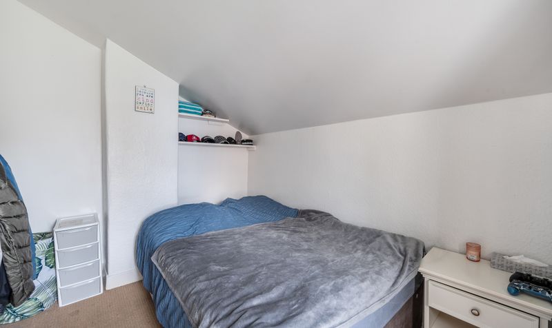 College Road, Epsom, KT17