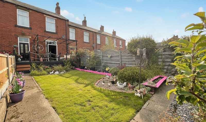 Woodbine Terrace, Clayton West, HD8