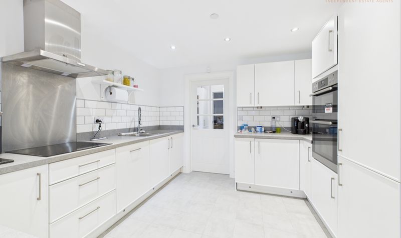 Carlton Meadows, Llay, LL12