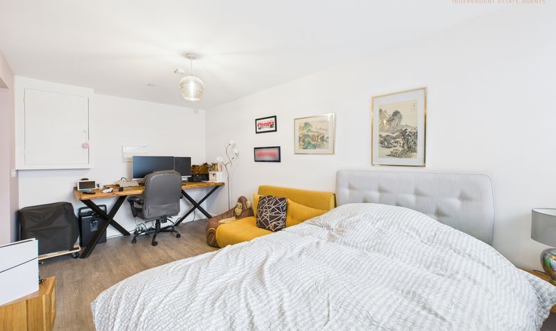 Carlton Meadows, Llay, LL12
