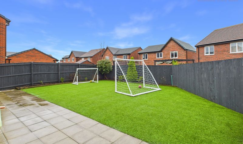 Carlton Meadows, Llay, LL12