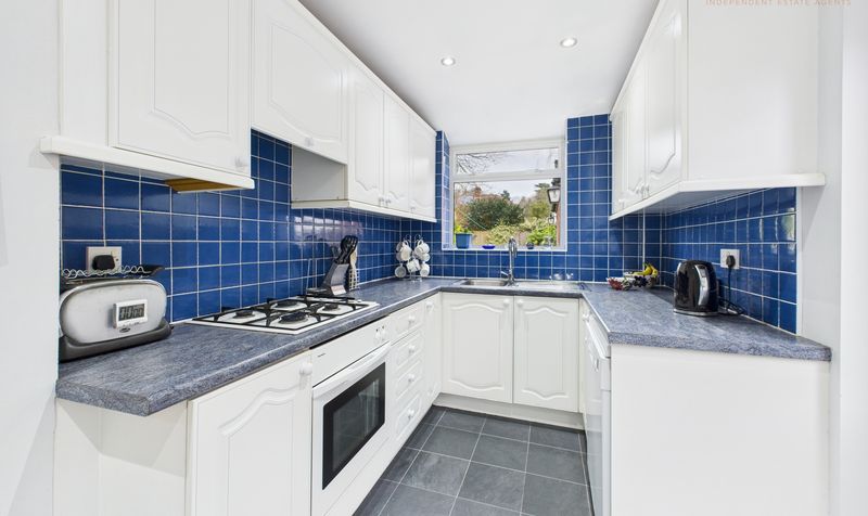 Haslin Crescent, Christleton, CH3