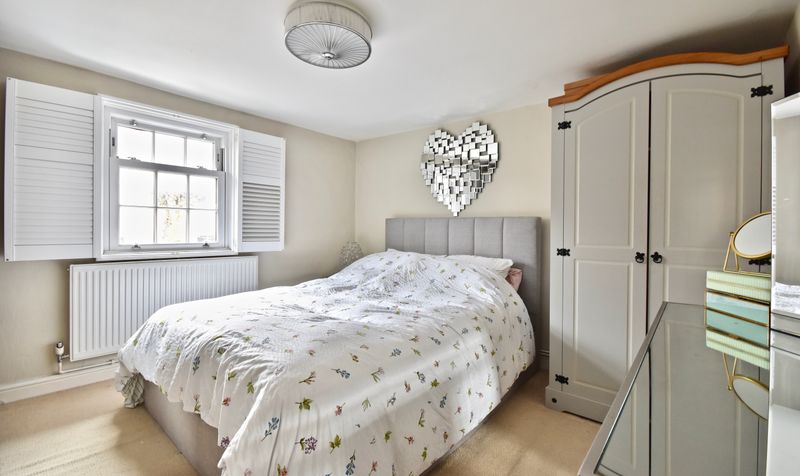Woodfield Lane, Ashtead, KT21