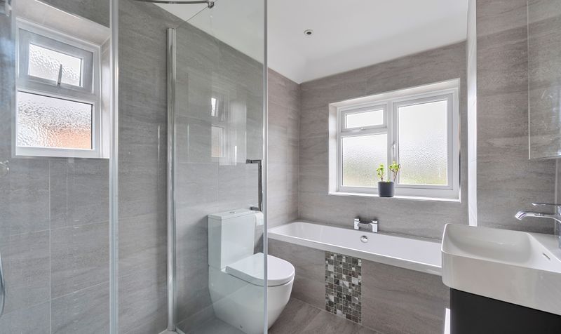 Overdale, Ashtead, KT21