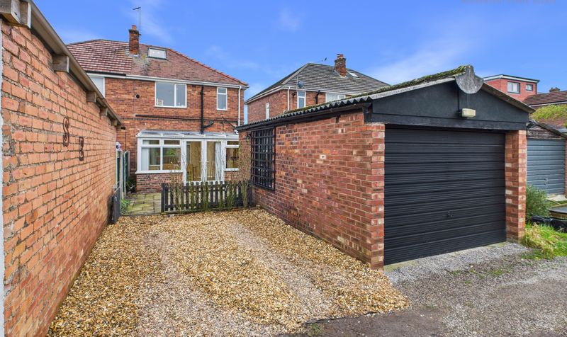 Chester Road, Huntington, CH3
