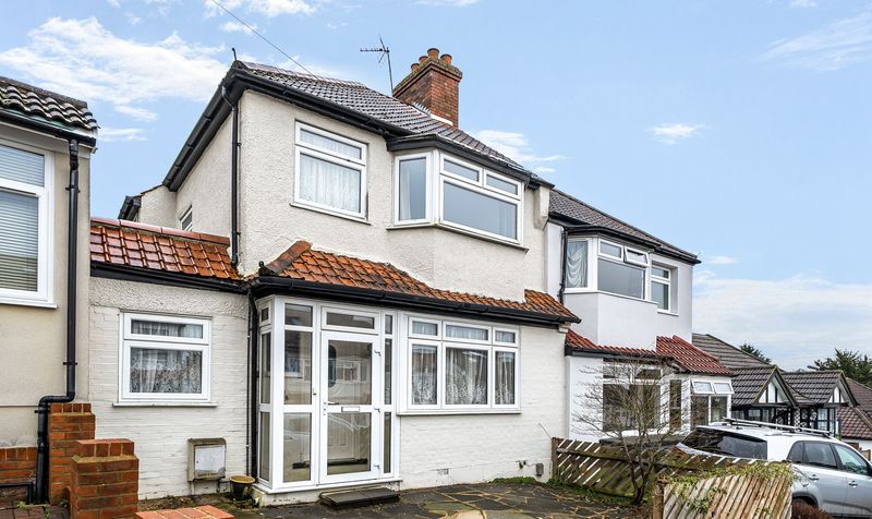 The Greenway, Epsom, KT18