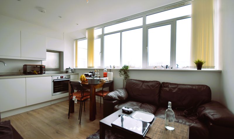 East Street, Jukes House, KT17