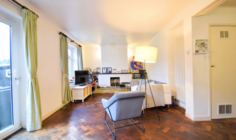 Montrouge Crescent, Epsom, KT17