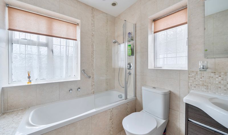 Woodcote Hurst, Epsom, KT18