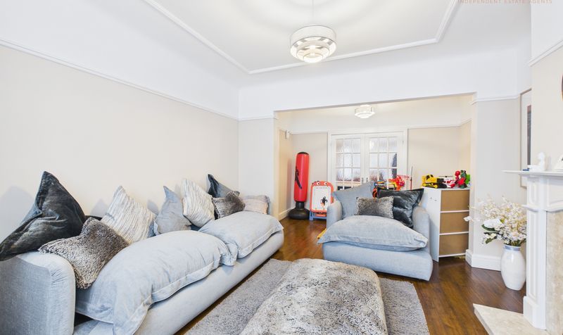 Woodlands Drive, Hoole, CH2