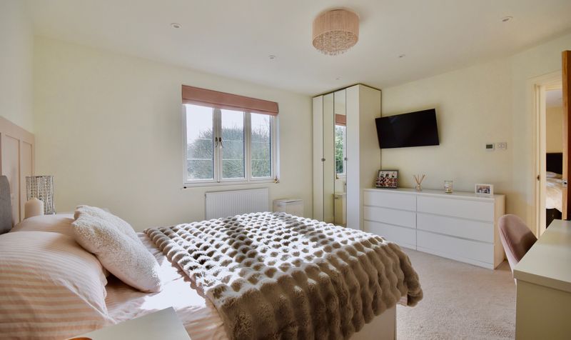 Links Road, Ashtead, KT21