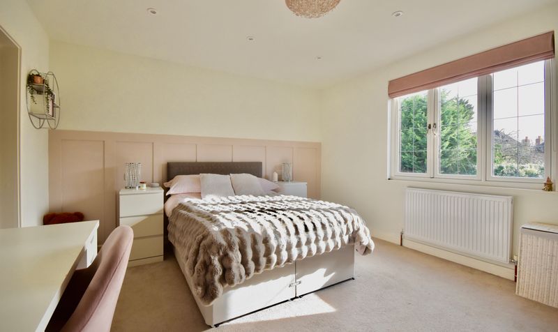 Links Road, Ashtead, KT21