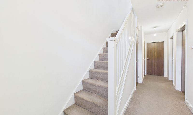 Upton Grange, Upton, CH2