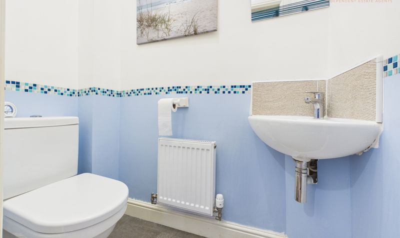 Upton Grange, Upton, CH2