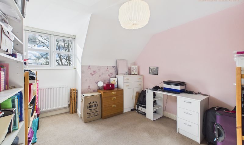 Upton Grange, Upton, CH2