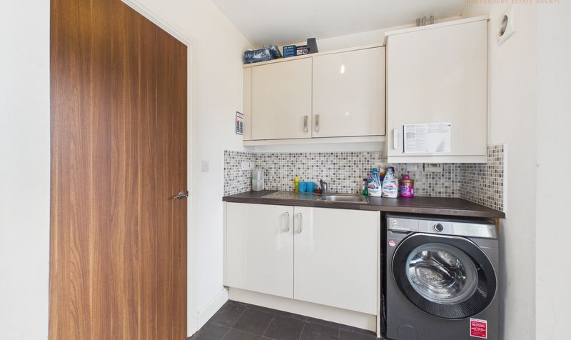 Upton Grange, Upton, CH2