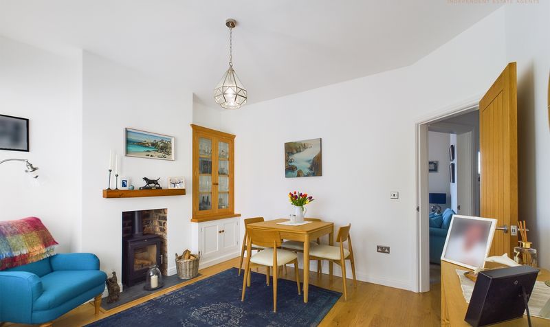 Earlsway, Curzon Park, CH4