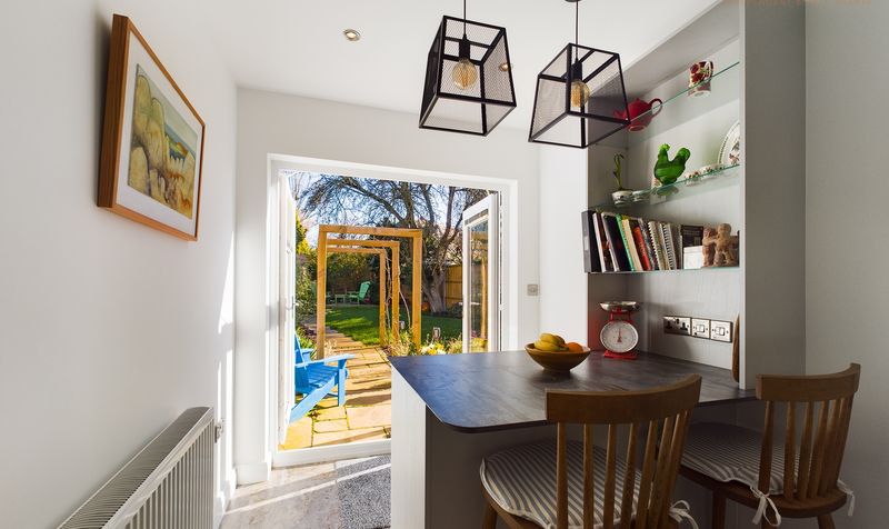 Earlsway, Curzon Park, CH4