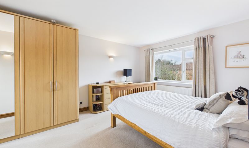 Brooke Avenue, Upton, CH2