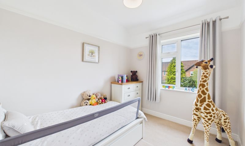 Brooke Avenue, Upton, CH2