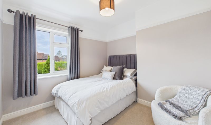 Brooke Avenue, Upton, CH2